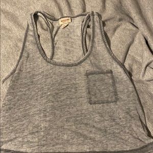 Grey pocket crop tank